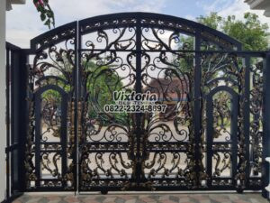 Pagar Klasik Rumah Mewah Besi Tempa